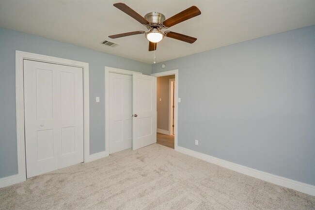 Building Photo - 8518 Braesview Ln