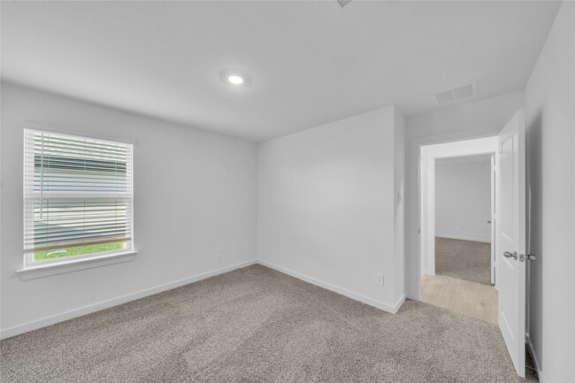 Building Photo - 30715 Wicklow Gdns Dr