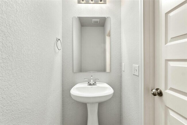 Building Photo - 8101 Frida Bend