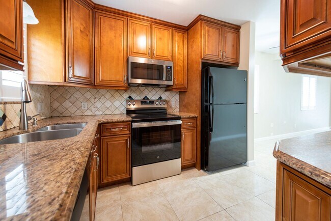 Building Photo - READY FOR A NEW TENANT - EXCELLENT PRIVATE PROPERTY IN SOUTH MIDDLE RIVER