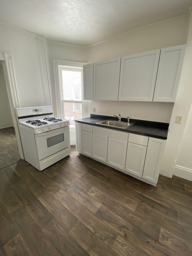 Building Photo - 368 Indiana Avenue SW