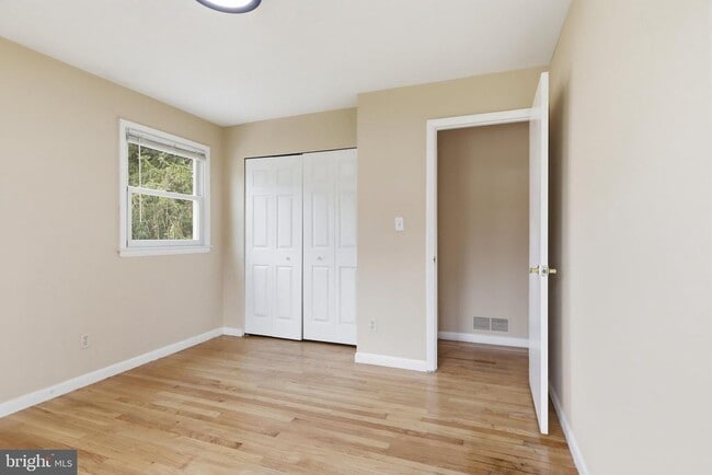 Building Photo - 9210 Maple Rock Dr