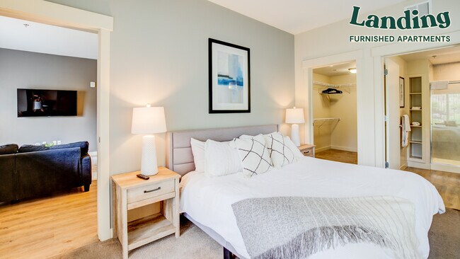 Building Photo - 159 E Midvillage Blvd