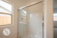 Building Photo - 2022 South/East Fresno Home, 4BR/2BA - Lots of Amenities!