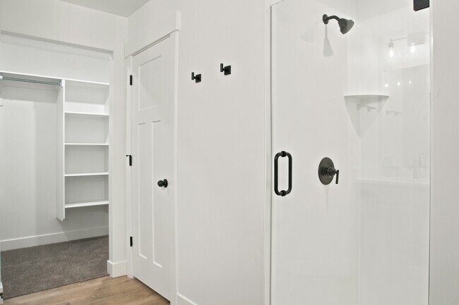 Building Photo - 4752 Heartwood Rd