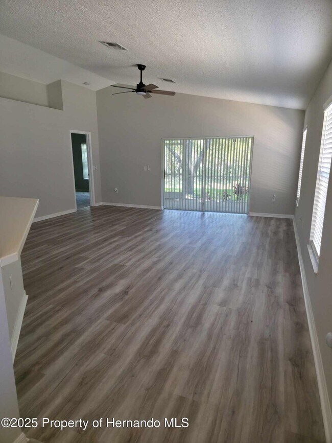 Building Photo - 11118 Heathrow Ave