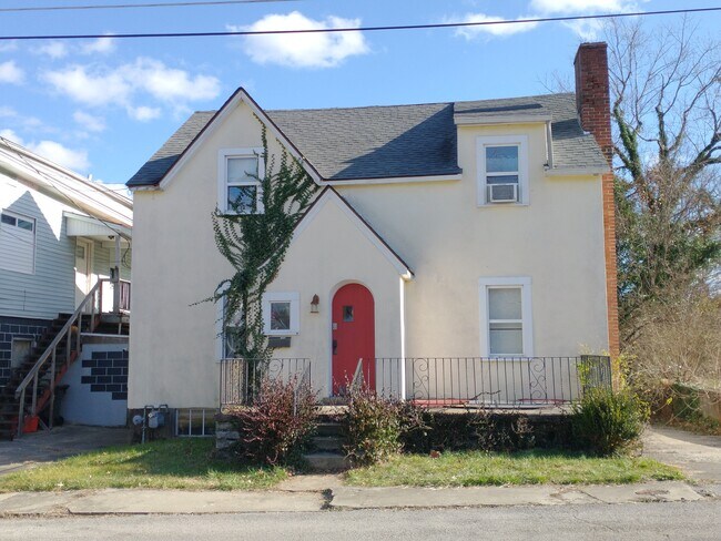 Primary Photo - 119 Church St
