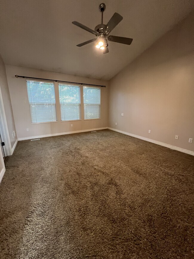 Building Photo - 11467 S Loganberry Ct