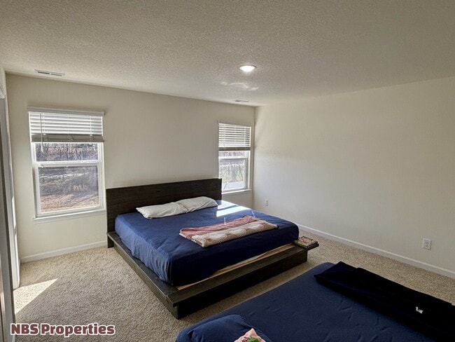 Building Photo - 12020 Spearmint Ln