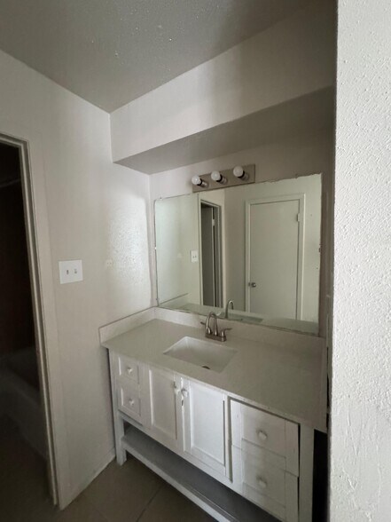 Building Photo - 12282 Wild Pine Dr