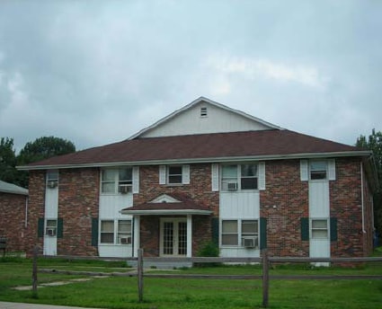 Primary Photo - 1070 Orange Ave