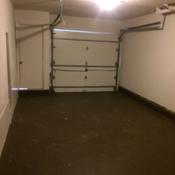 Building Photo - 168 Mulloy Rd