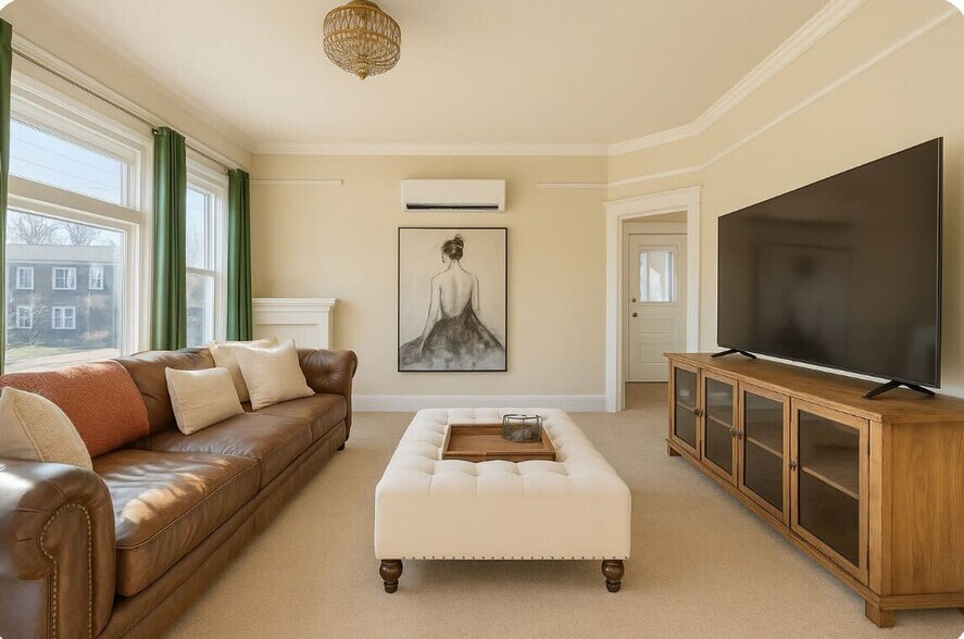 Primary Photo - 502 NE 29th Ave