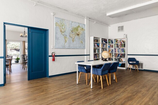 Building Photo - 840 Hilgard Ave