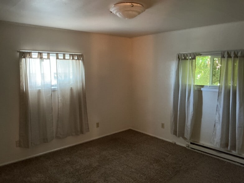 Bedroom 1 - 322 SE 2nd St