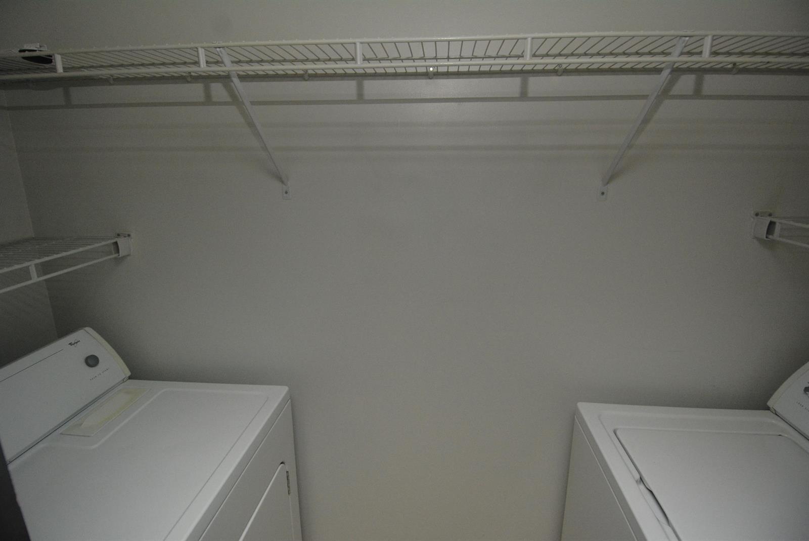 Building Photo - 1285 Crystal Way