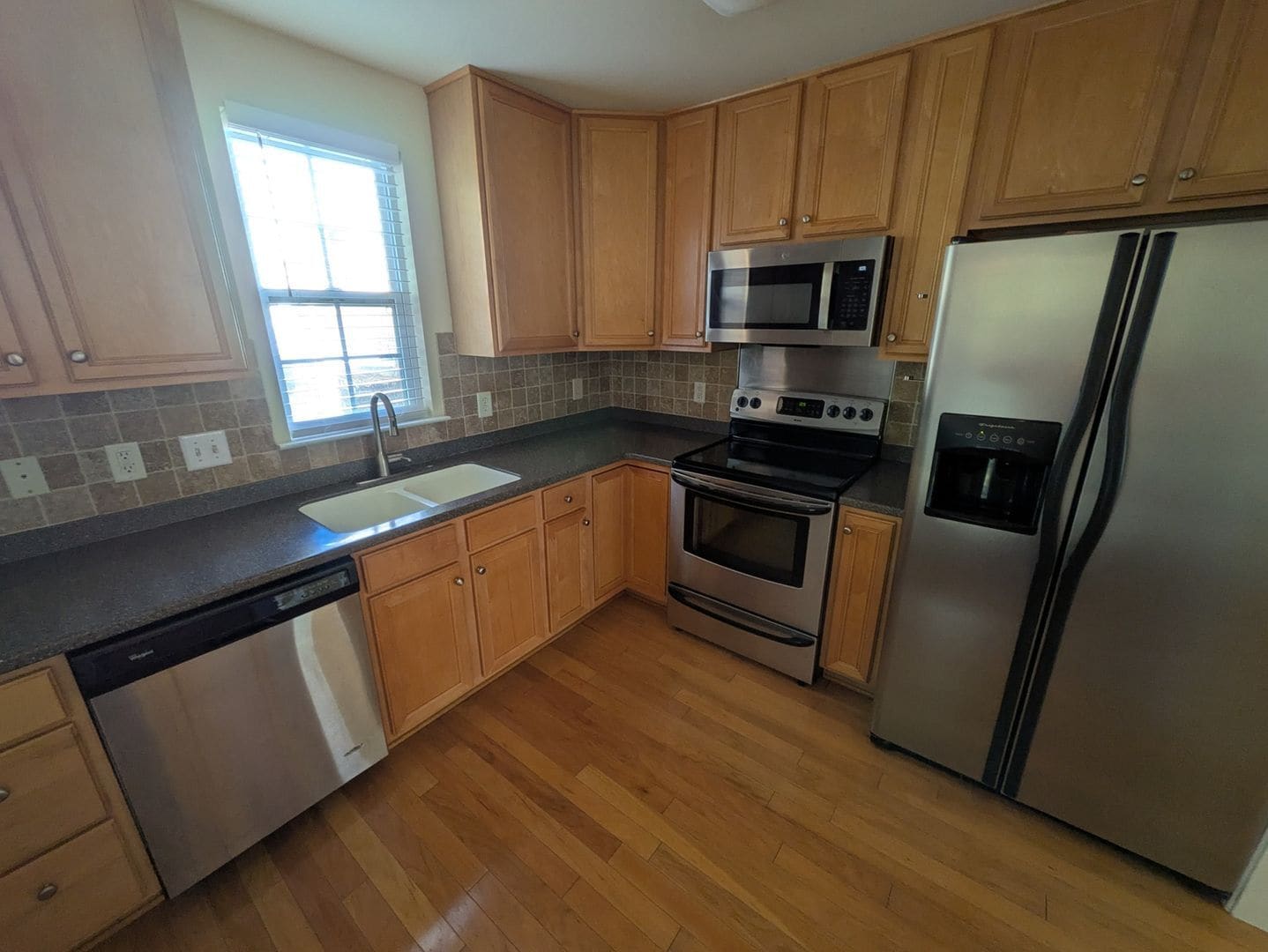 Building Photo - 9915 Cleaver Ct