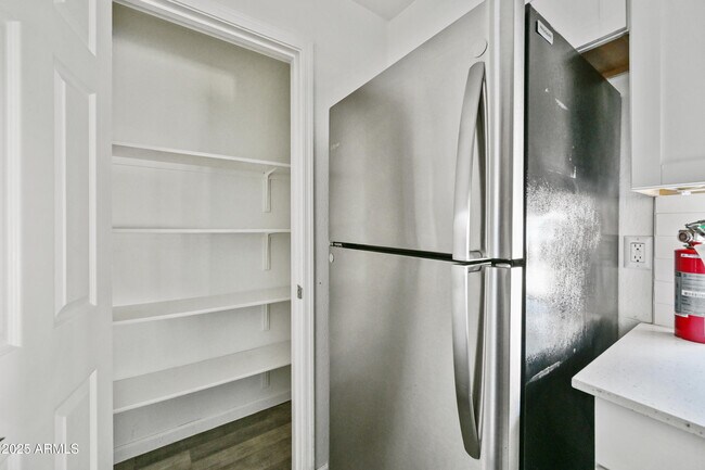 Building Photo - 3065 N 67th Ave