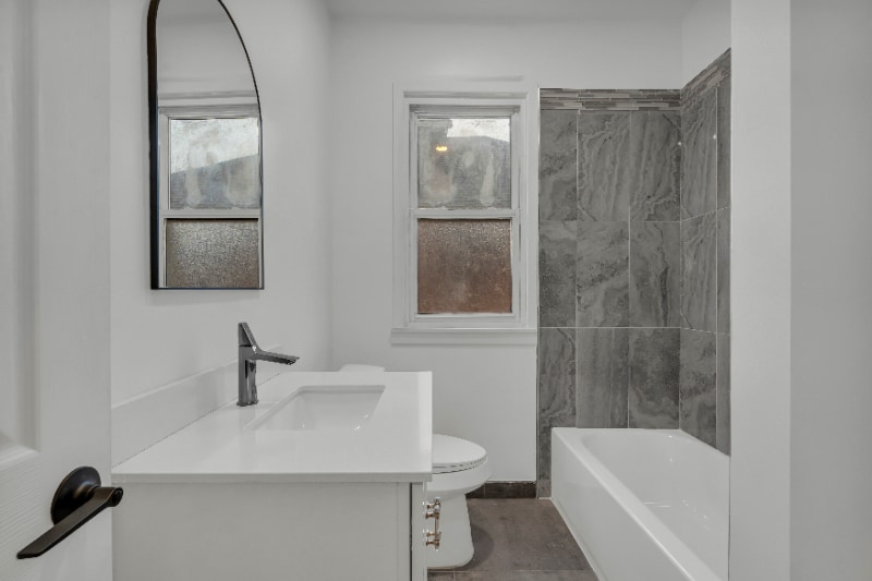 Building Photo - 3353 Fullerton Ave