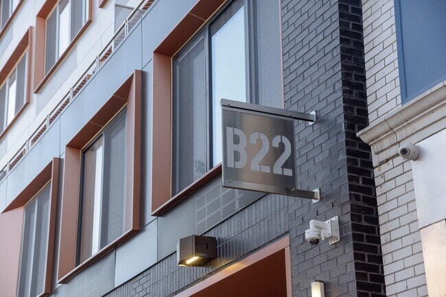 Building Photo - 477 Broadway