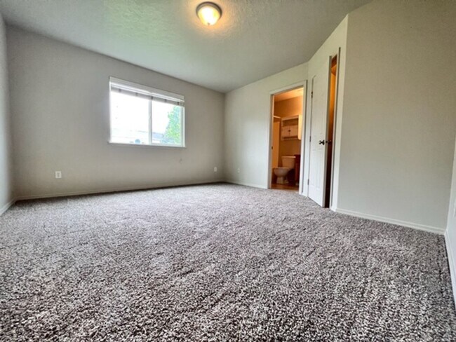 Building Photo - Beautiful single level home in Meridian with Community Pool!!