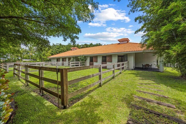 Building Photo - 2439 Appaloosa Trail