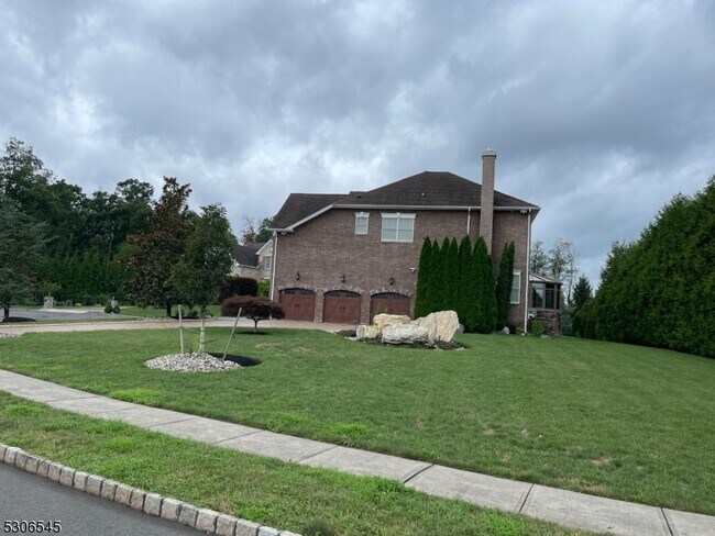 Building Photo - 38 Boehm Way