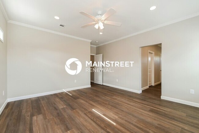 Building Photo - 4 Bedroom Pet-Friendly Home in Lehigh Acres, FL with Main Street Renewal