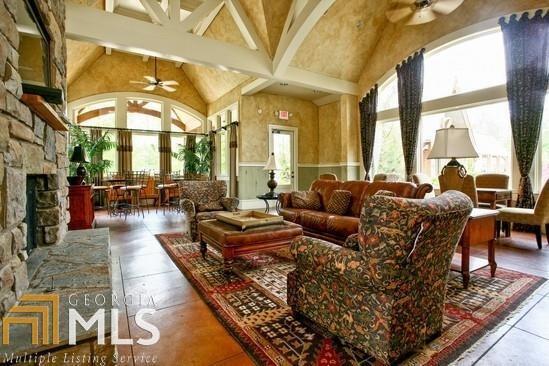 Building Photo - 83 Creekside Way