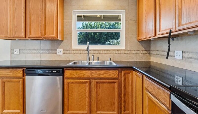 Building Photo - 1241 Hibiscus Way