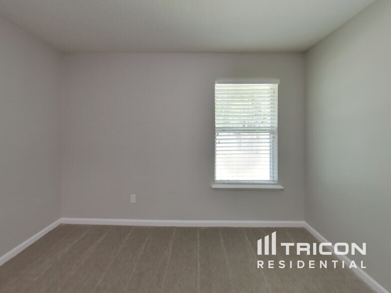 Building Photo - 86185 Fortune Dr