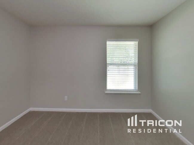 Building Photo - 86185 Fortune Dr
