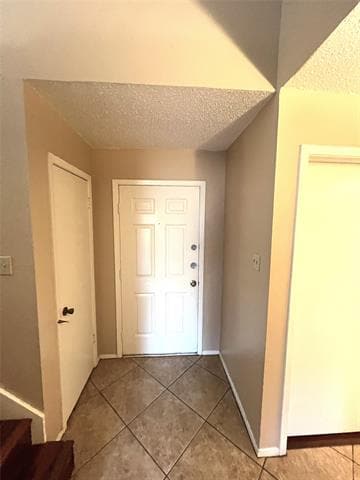 Building Photo - 1619 Brentwood Dr