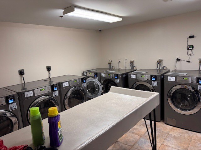 Building Photo - 30 Daniels St