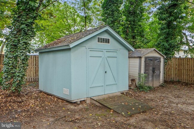 Building Photo - 6361 Woodland Ridge Ct