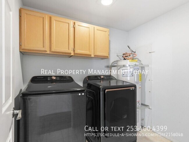 Building Photo - 3571 41st St NE
