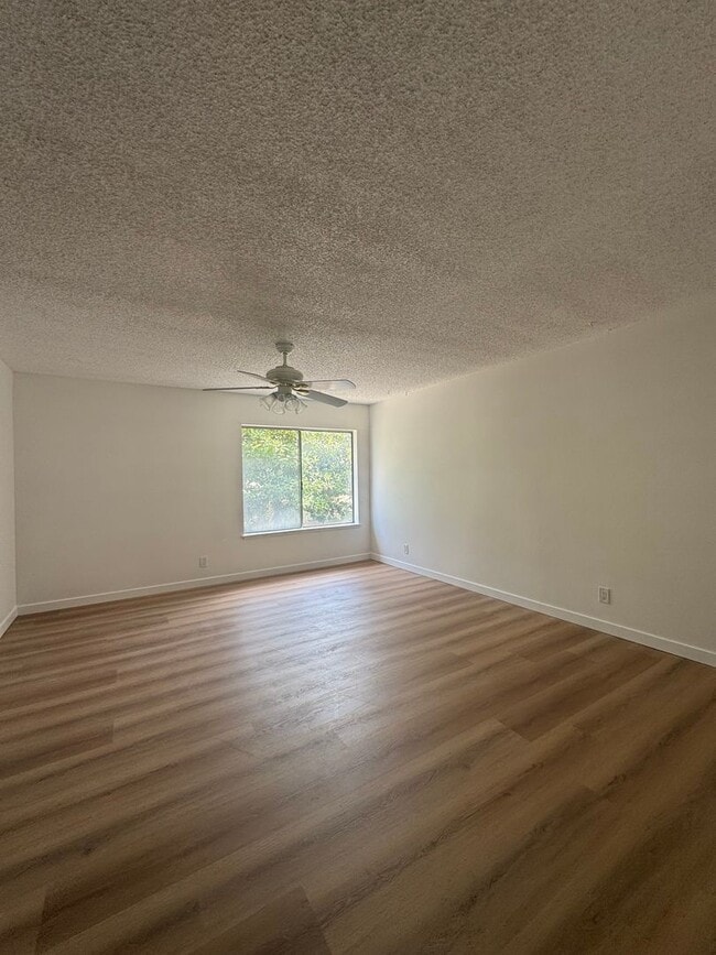 Building Photo - 19082 Sloop Cir