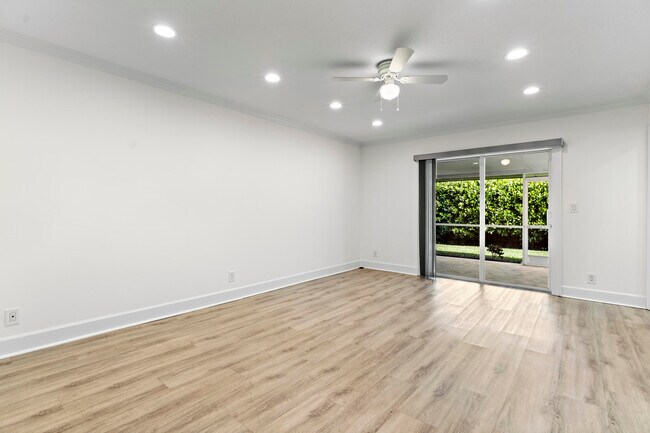 Building Photo - 4545 Brandywine Dr