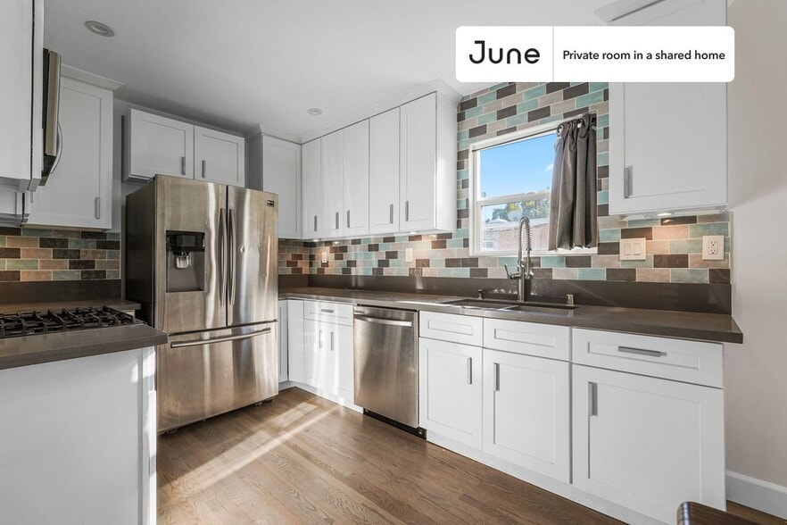 Building Photo - Room in Shared 4 bed/2 bath home