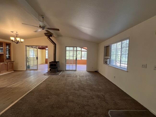 Building Photo - 17093 Cobblestone Ln
