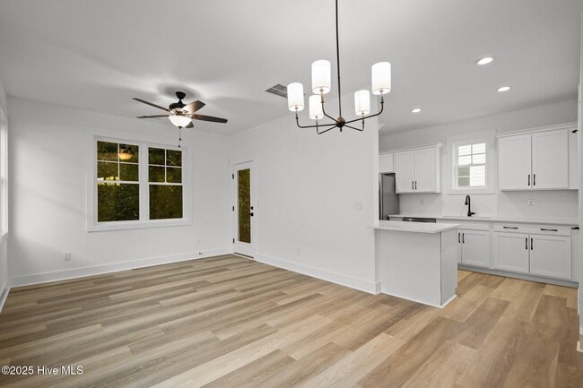Building Photo - 3206 Belmont Cir