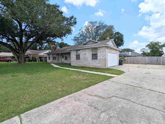 Primary Photo - 7415 Lillie Ln