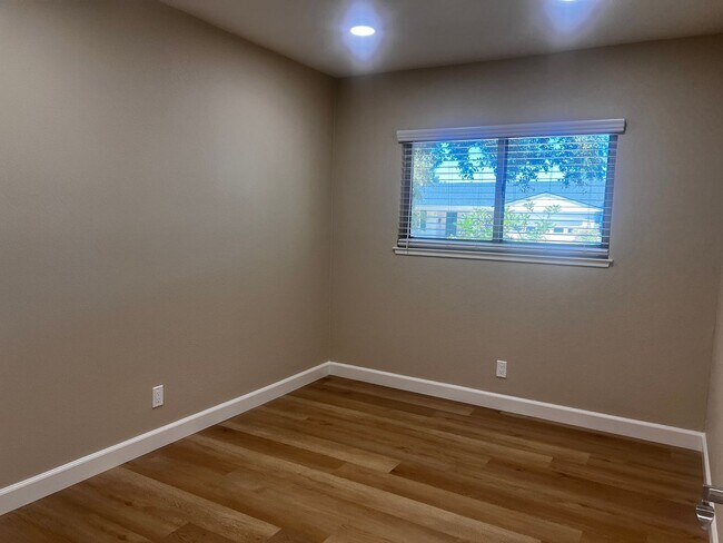 Building Photo - Updated Remodeled Single-Story San Jose Home | 4 Bed, 2 Bath | Blossom Valley