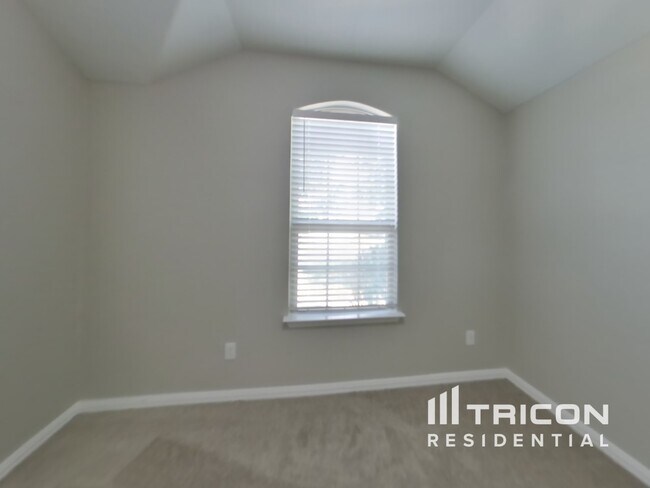 Building Photo - 1367 Star Meadow