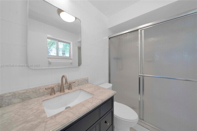 Building Photo - 251 Galen Dr