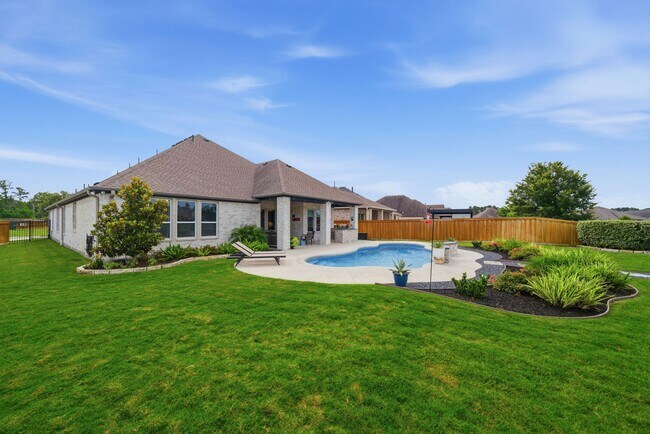 Building Photo - 28014 Woodland Bend Way