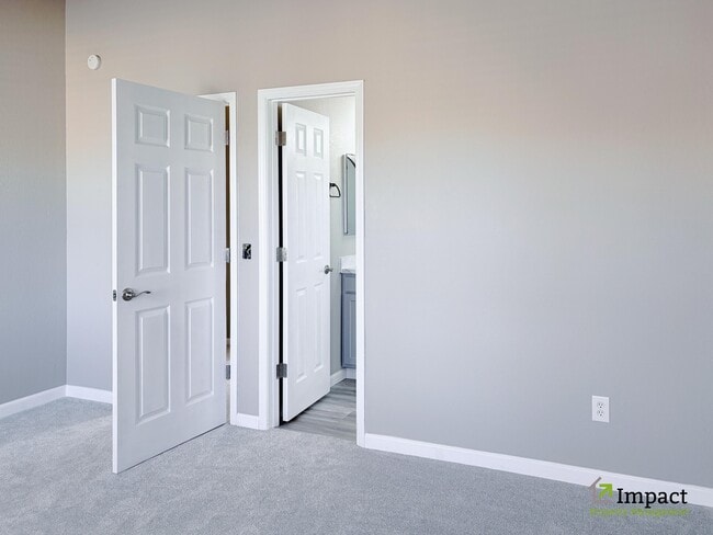 Building Photo - 18002 Becket Dr