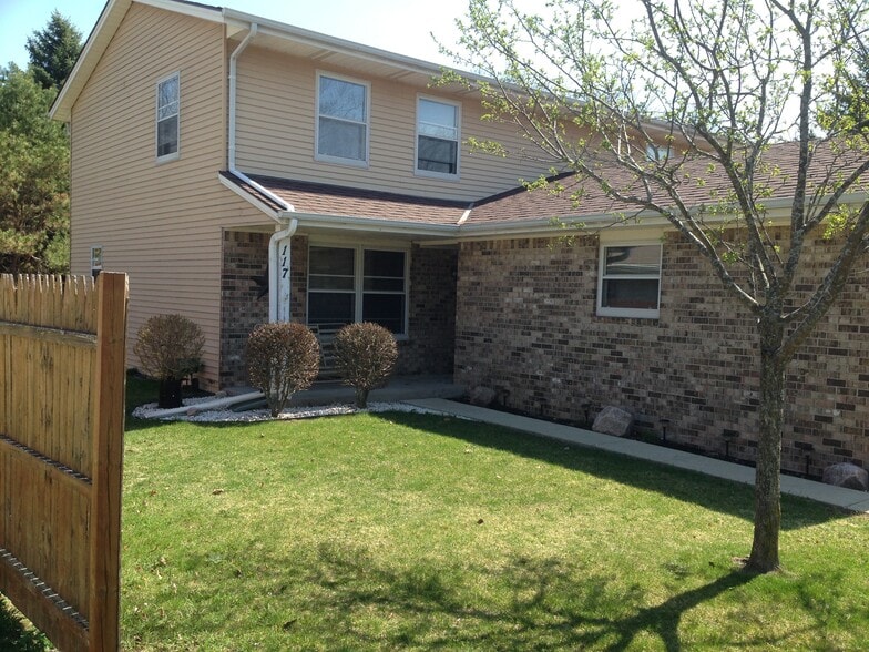 Building Photo - 117 Kilps Ct W