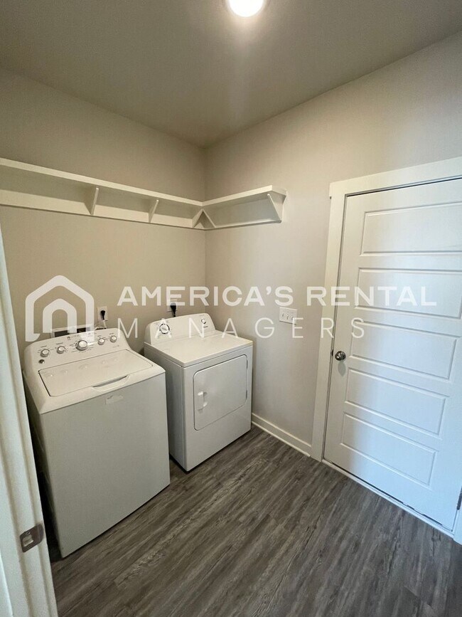 Building Photo - Home for Rent in McCalla!!! View with 48 Hours Notice!