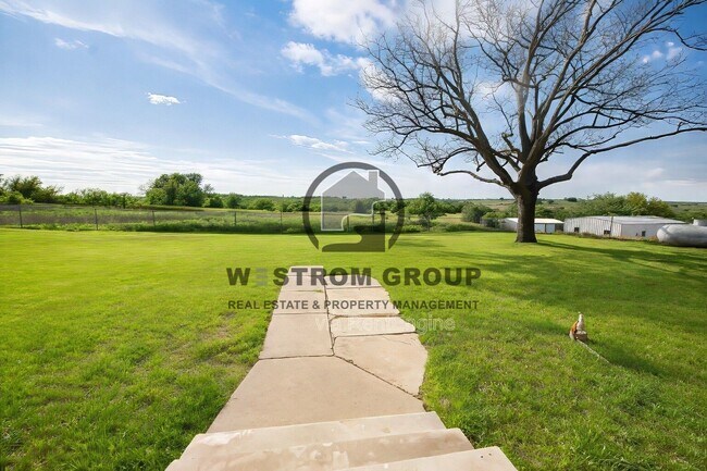 Building Photo - 1119 Salt Creek Rd